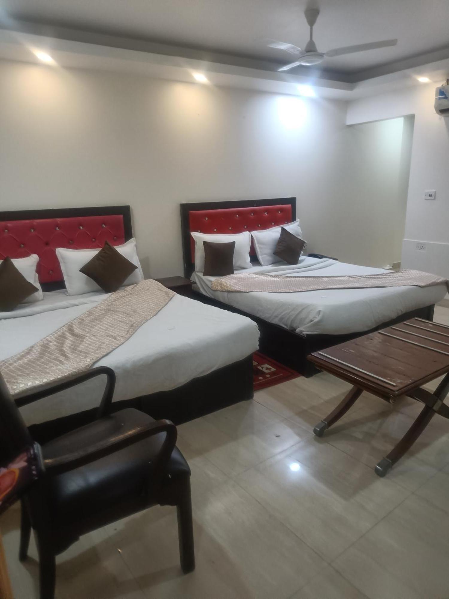 Airport Hotel Mahal Нью-Дели Экстерьер фото