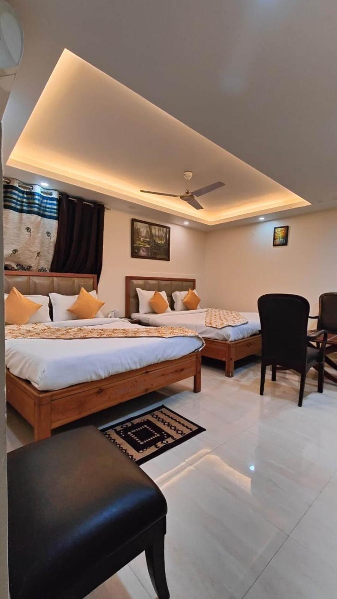 Airport Hotel Mahal Нью-Дели Экстерьер фото
