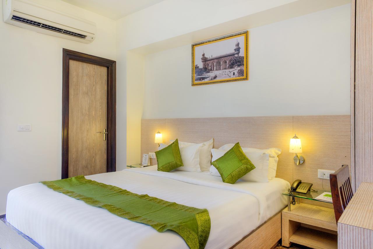 Airport Hotel Mahal Нью-Дели Экстерьер фото
