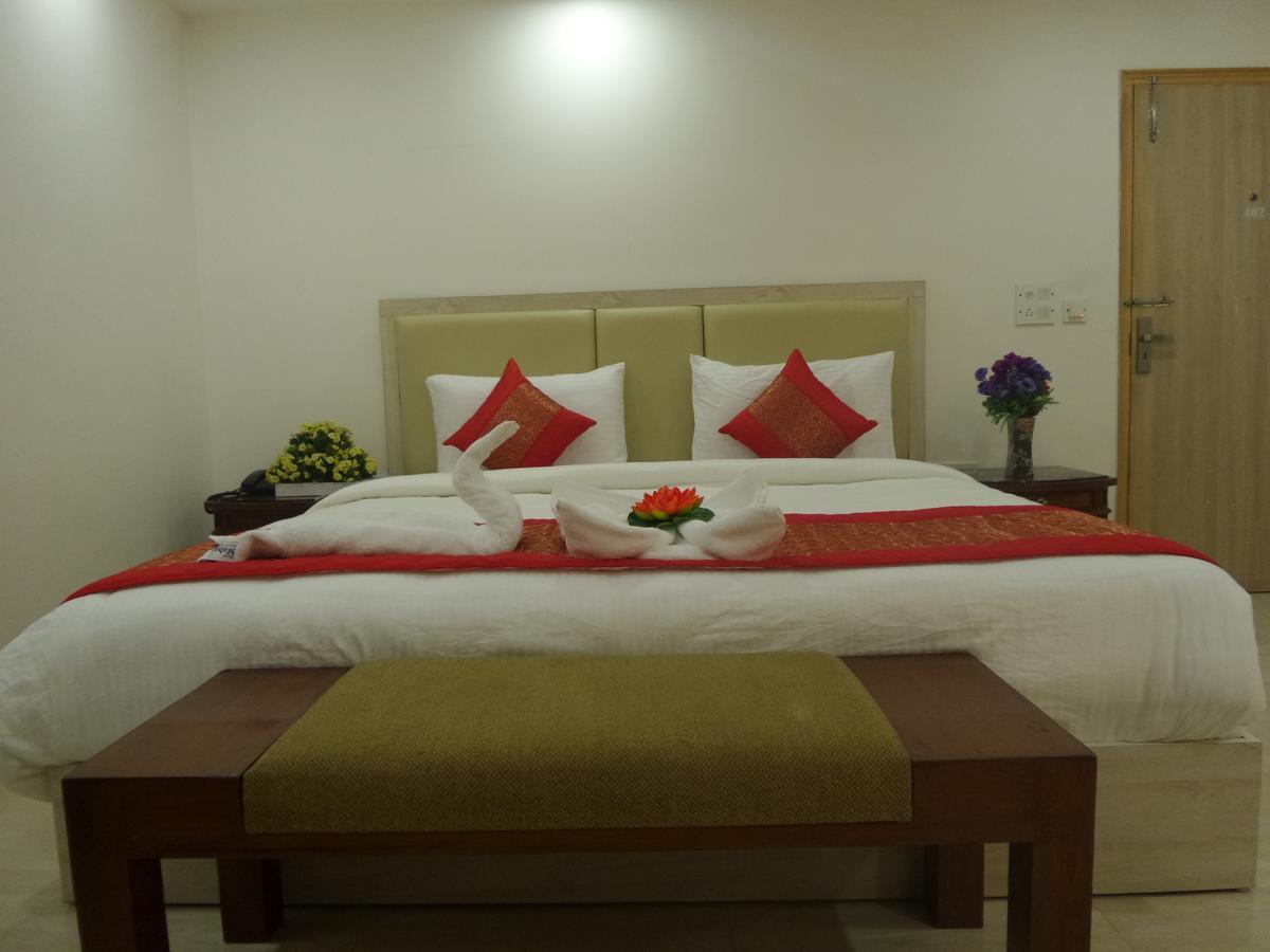 Airport Hotel Mahal Нью-Дели Экстерьер фото